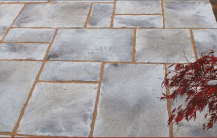 Picture of CATHEDRAL PAVING WEATHERED YORK 7.29M2