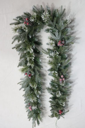 Picture of BERRY SPRUCE FROSTED  CHRISTMAS GARLAND 2.7M
